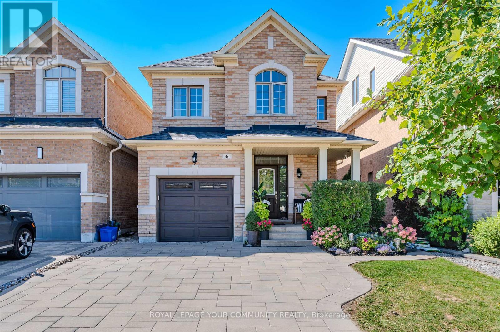 46 Cobb Street, Aurora, Ontario  L4G 0W9 - Photo 2 - N12421785