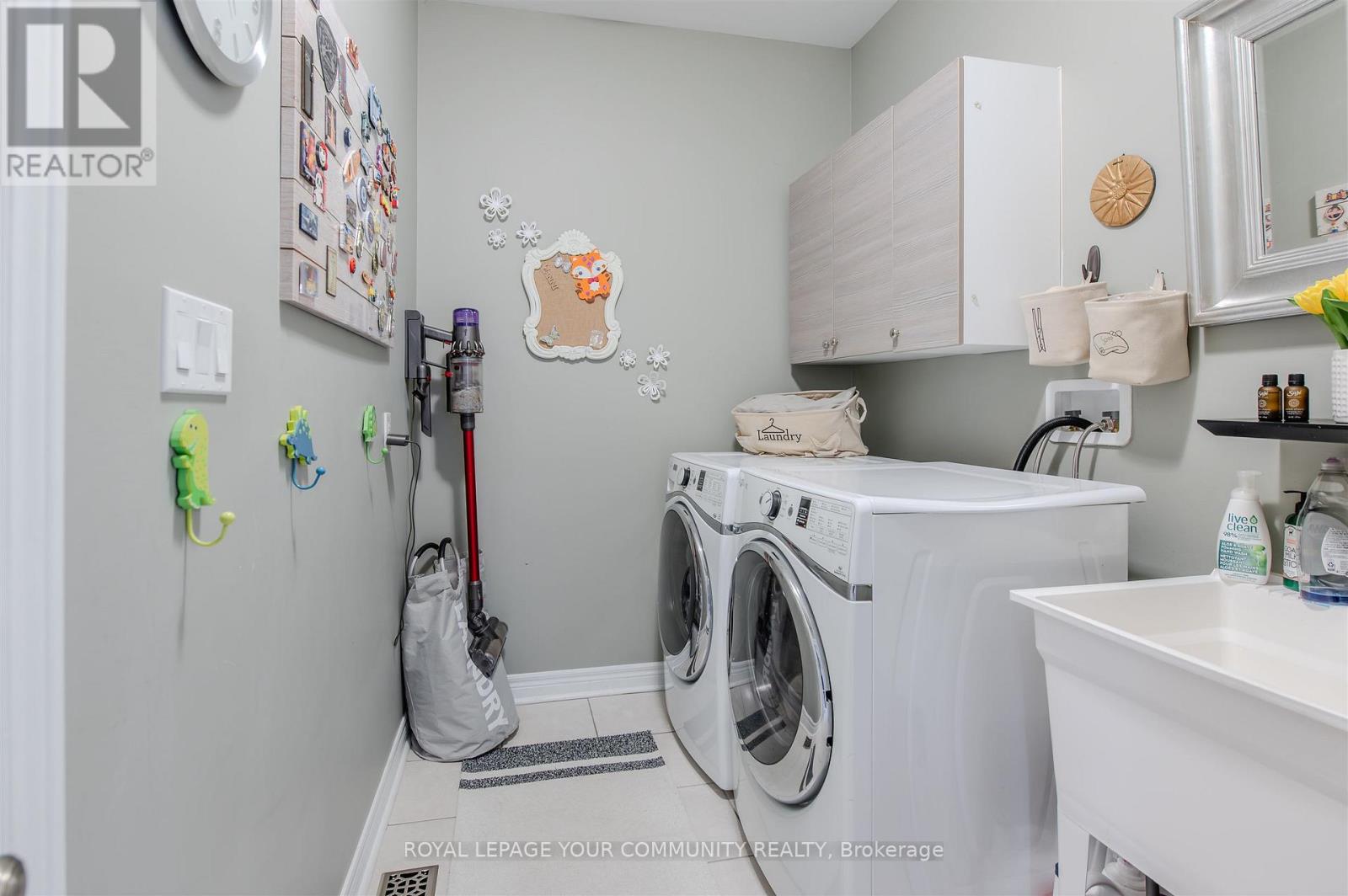 46 Cobb Street, Aurora, Ontario  L4G 0W9 - Photo 36 - N12421785