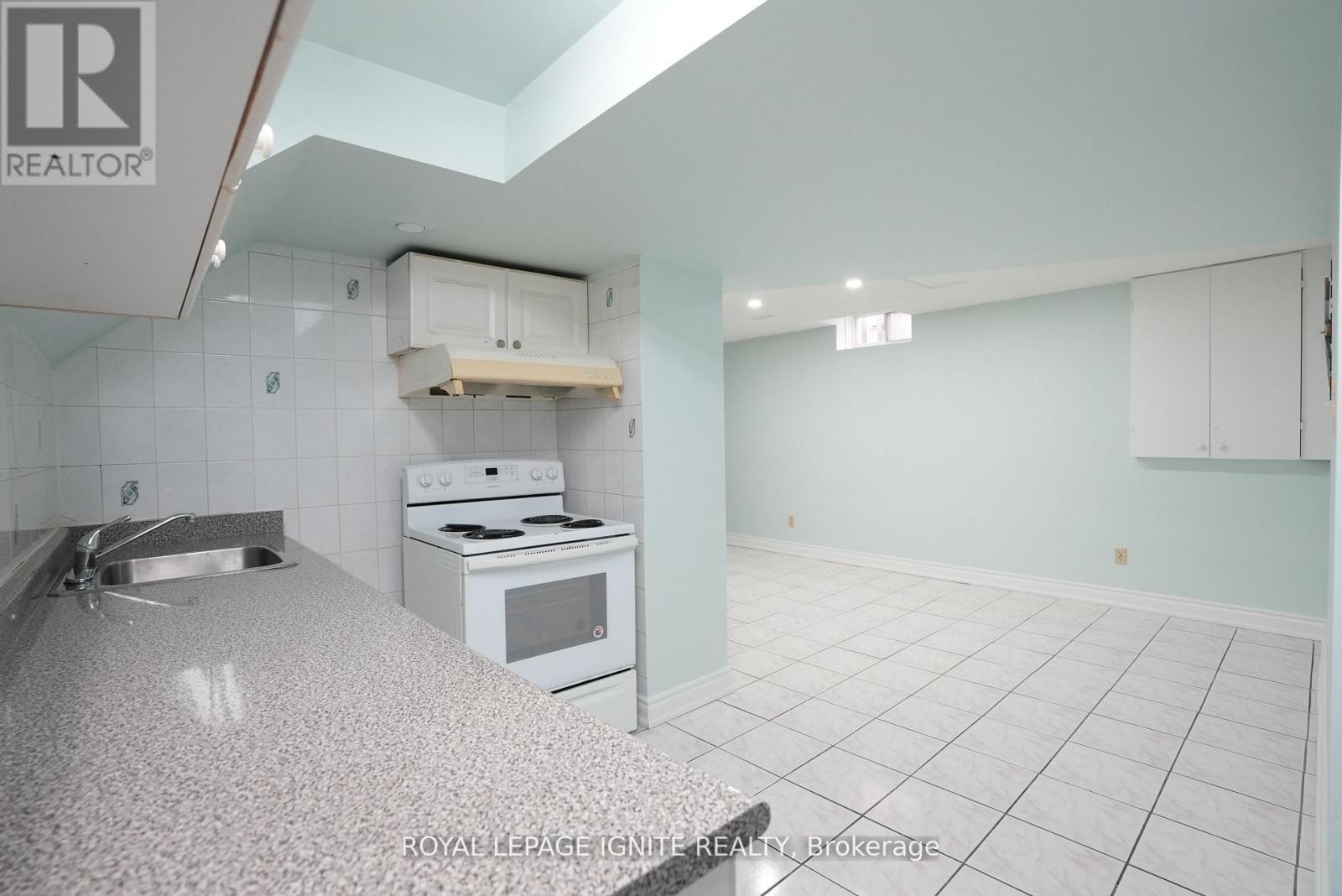 Bsmnt - 20 Goodwood Drive, Markham, Ontario  L3S 2K6 - Photo 4 - N12421789