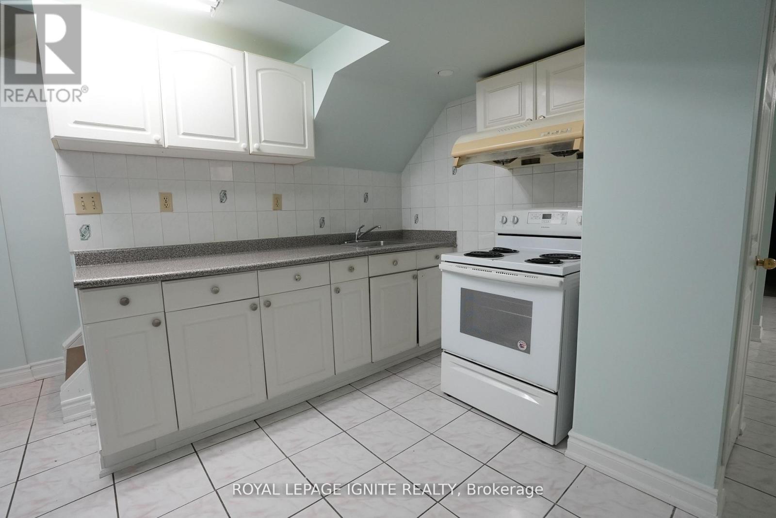 Bsmnt - 20 Goodwood Drive, Markham, Ontario  L3S 2K6 - Photo 5 - N12421789
