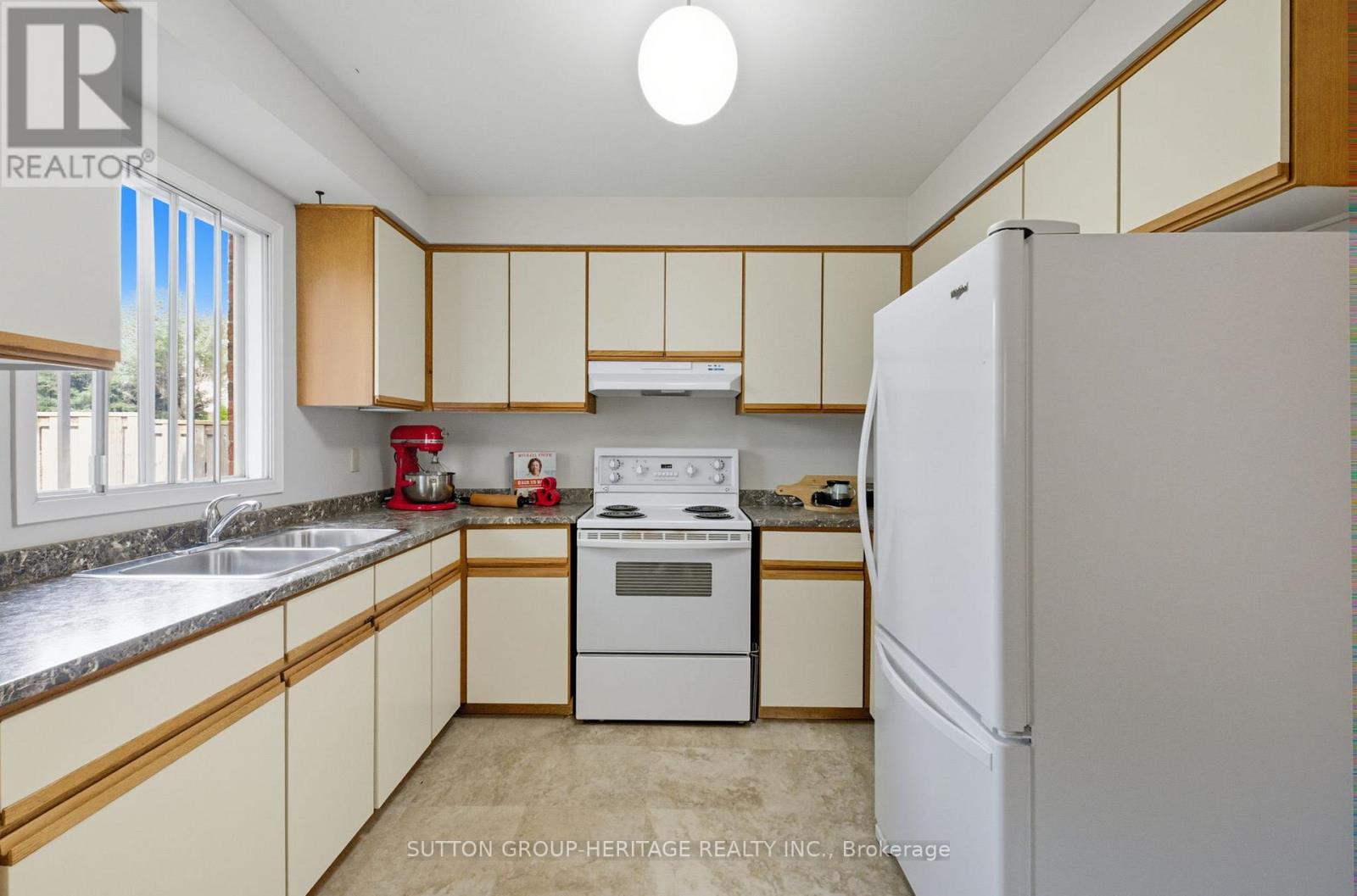 69 Spragg Circle, Markham, Ontario  L3P 5W4 - Photo 12 - N12421834