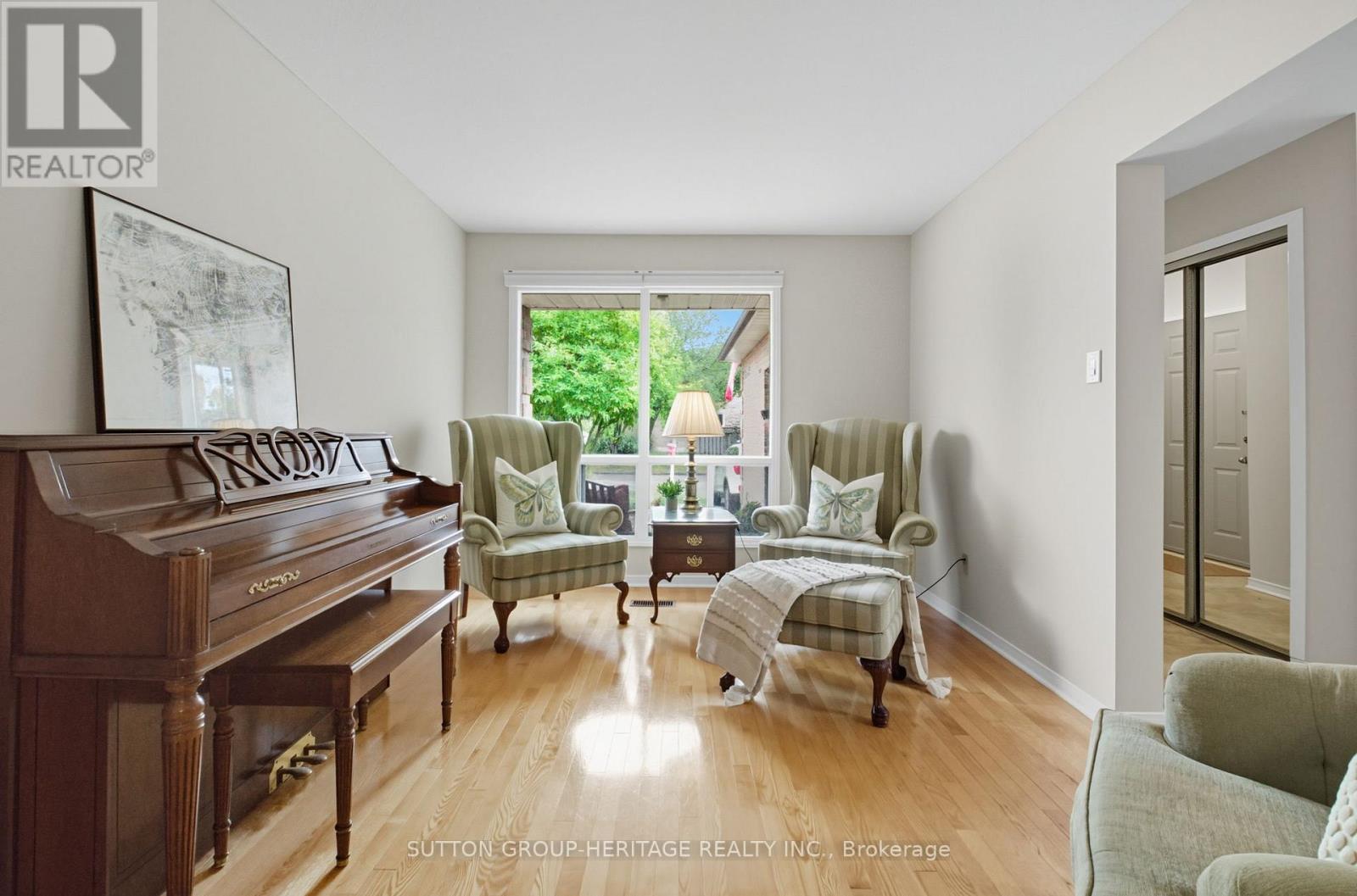 69 Spragg Circle, Markham, Ontario  L3P 5W4 - Photo 6 - N12421834