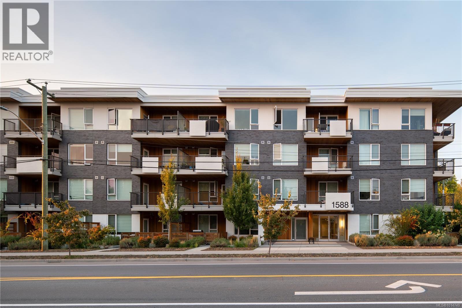 202 1588 North Dairy Rd, Saanich, British Columbia