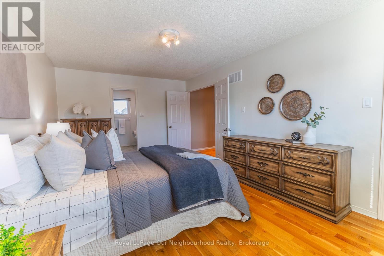 10 Holden Court, Whitby, Ontario  L1N 9A1 - Photo 30 - E12421919