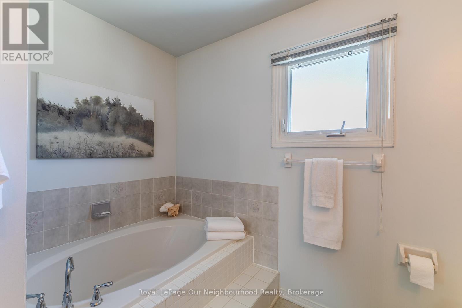 10 Holden Court, Whitby, Ontario  L1N 9A1 - Photo 32 - E12421919