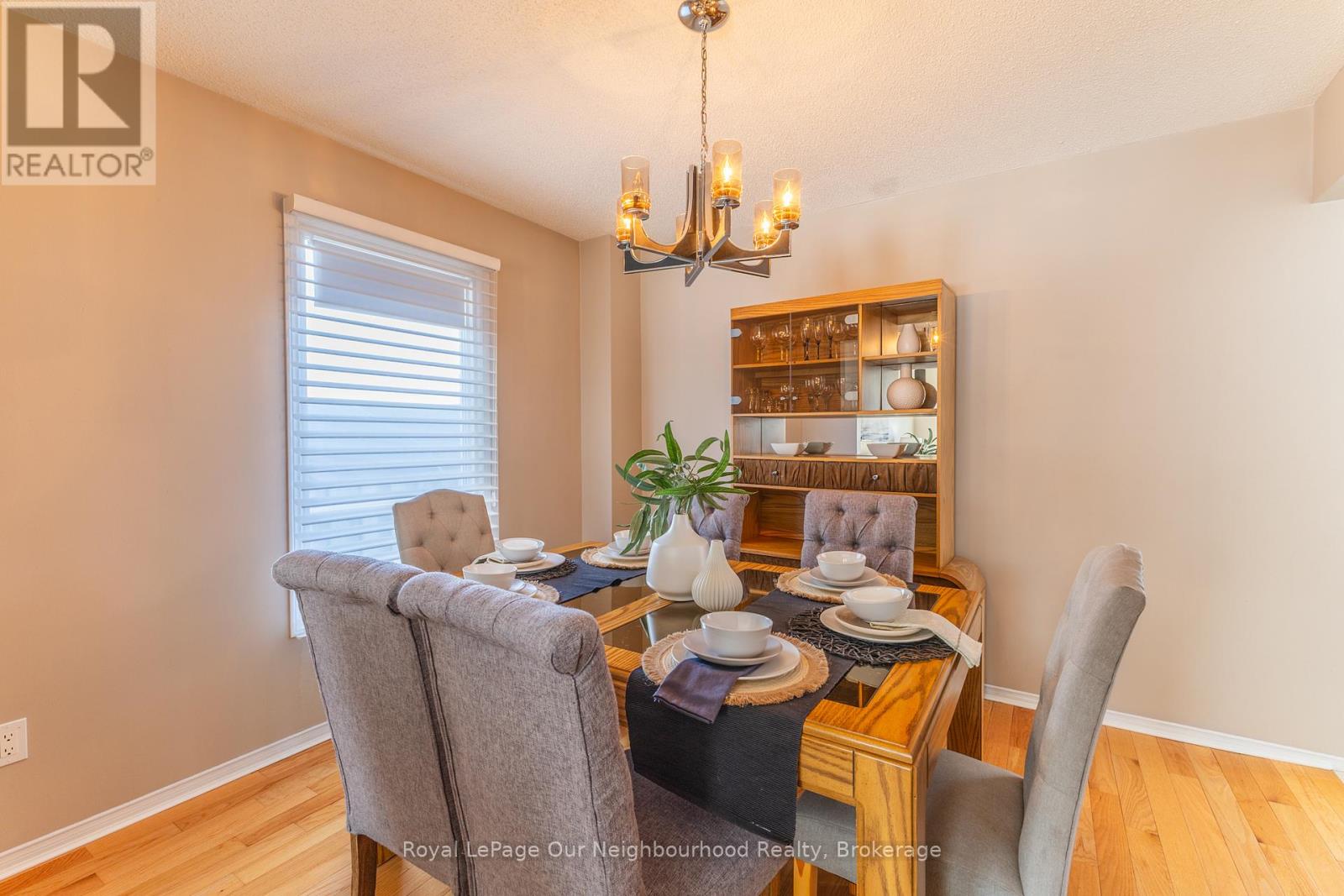10 Holden Court, Whitby, Ontario  L1N 9A1 - Photo 6 - E12421919