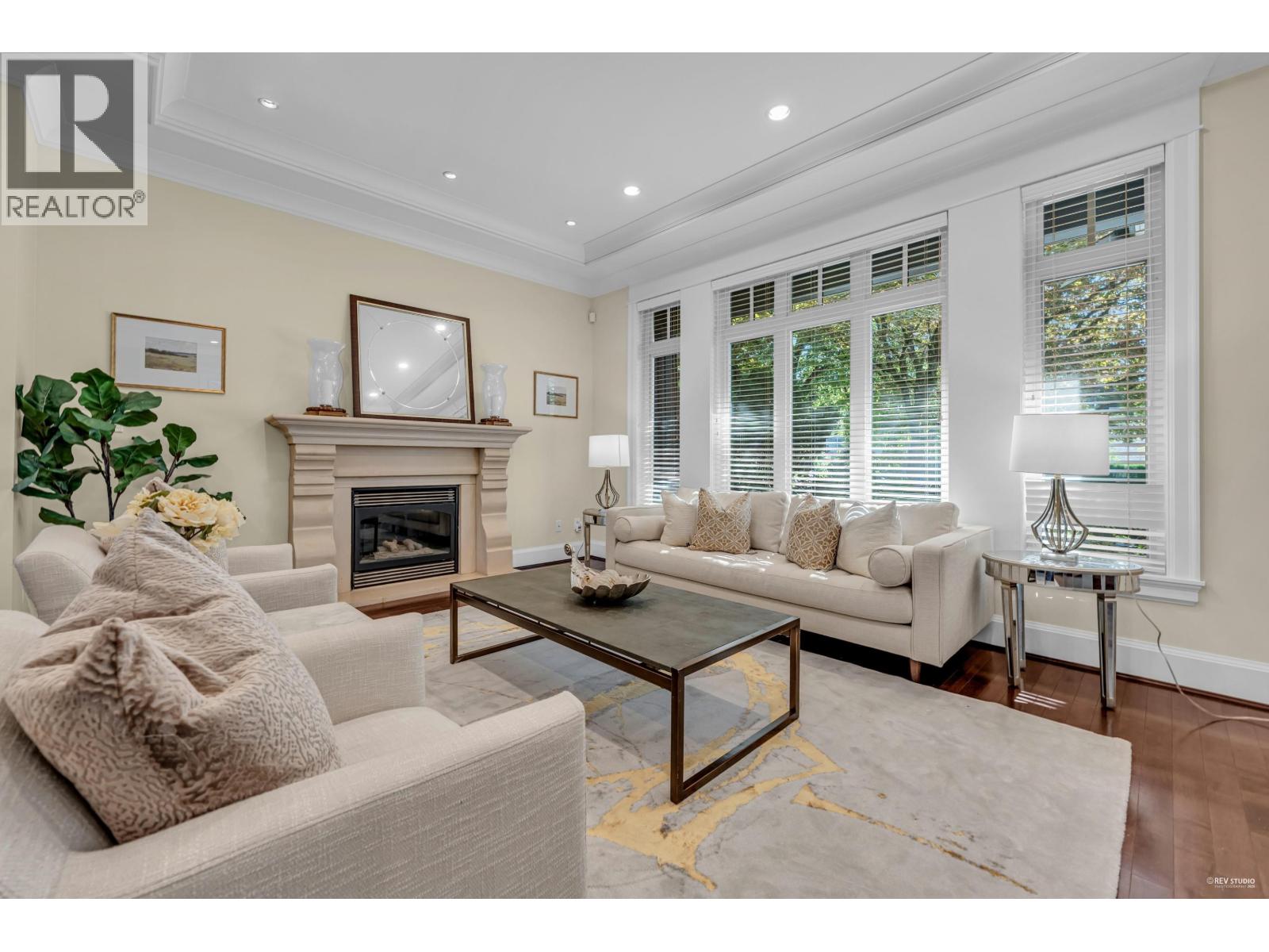 2069 W 28th Avenue, Vancouver, British Columbia  V6J 2Y8 - Photo 5 - R3051083