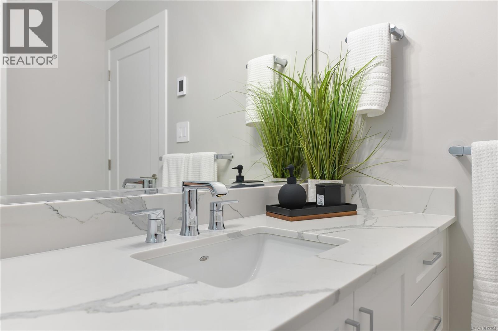 Property at 1552 Atlas Dr image 5