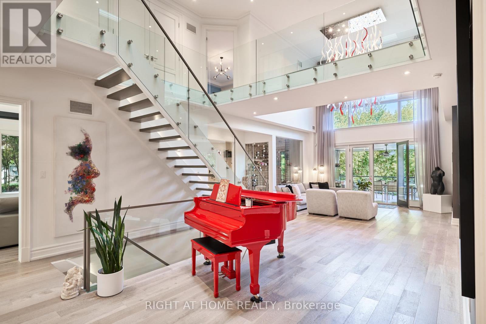 Property at 1305 ROYAL YORK ROAD image 5