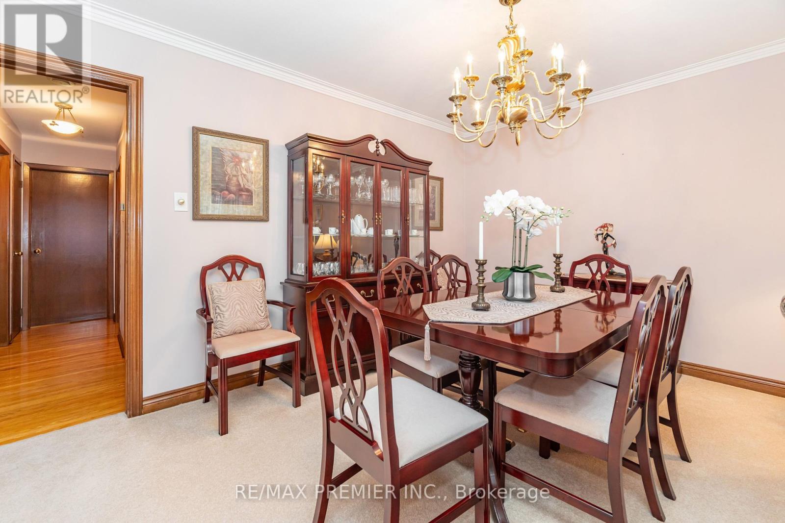 30 Dellbrook Crescent, Toronto, Ontario  M9L 1E2 - Photo 12 - W12421748