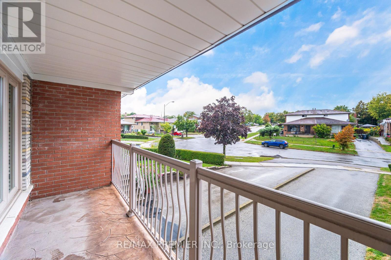 30 Dellbrook Crescent, Toronto, Ontario  M9L 1E2 - Photo 33 - W12421748