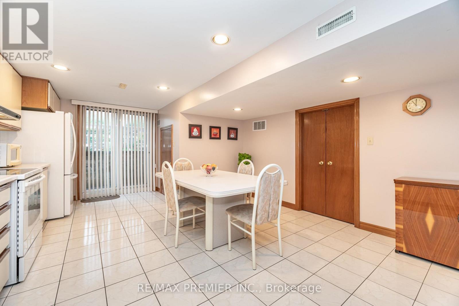 30 Dellbrook Crescent, Toronto, Ontario  M9L 1E2 - Photo 40 - W12421748