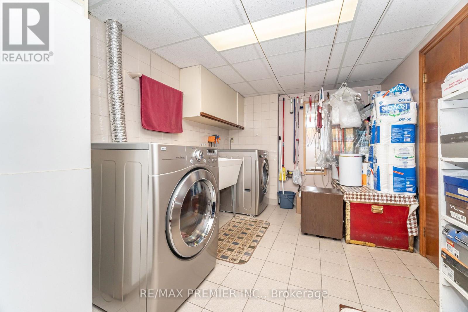 30 Dellbrook Crescent, Toronto, Ontario  M9L 1E2 - Photo 44 - W12421748