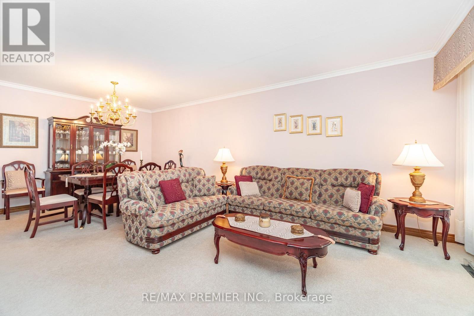 30 Dellbrook Crescent, Toronto, Ontario  M9L 1E2 - Photo 9 - W12421748