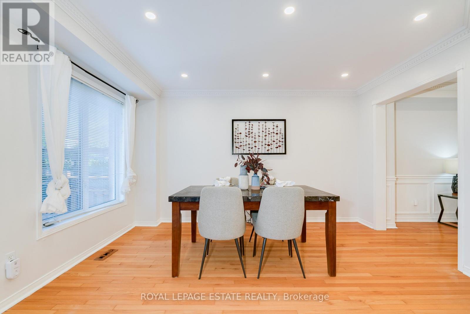 435 Stonetree Court, Mississauga, Ontario  L5B 4H3 - Photo 14 - W12421775