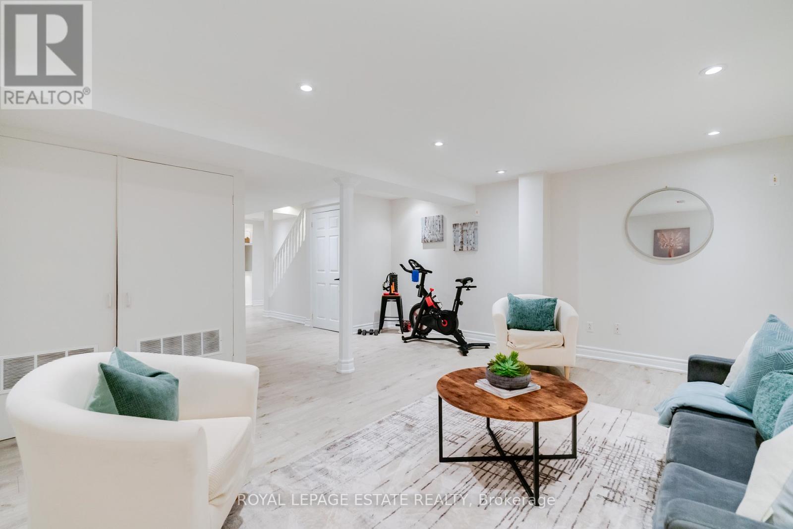 435 Stonetree Court, Mississauga, Ontario  L5B 4H3 - Photo 40 - W12421775