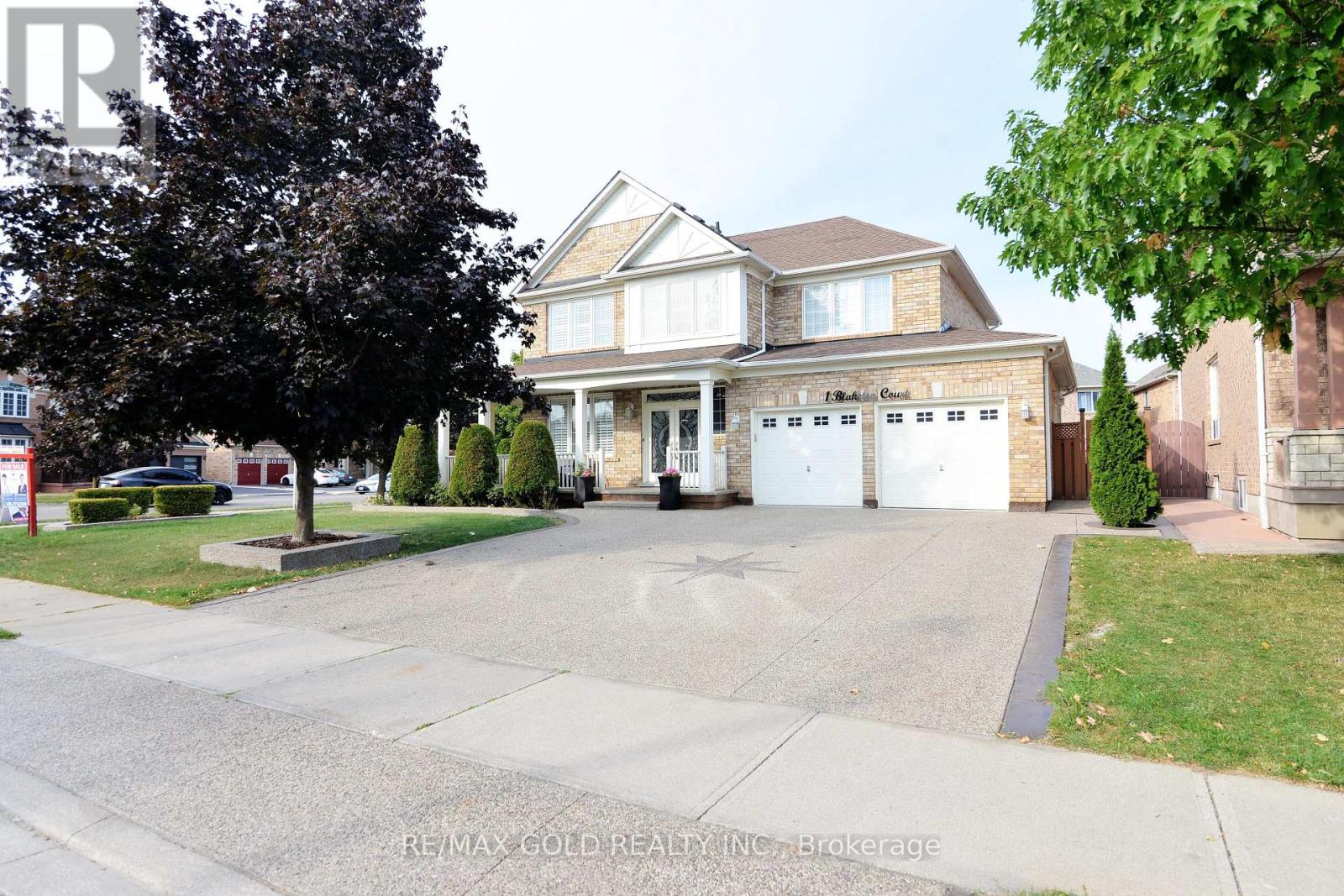 1 Blaketon Court, Brampton, Ontario  L6P 1G4 - Photo 1 - W12421856