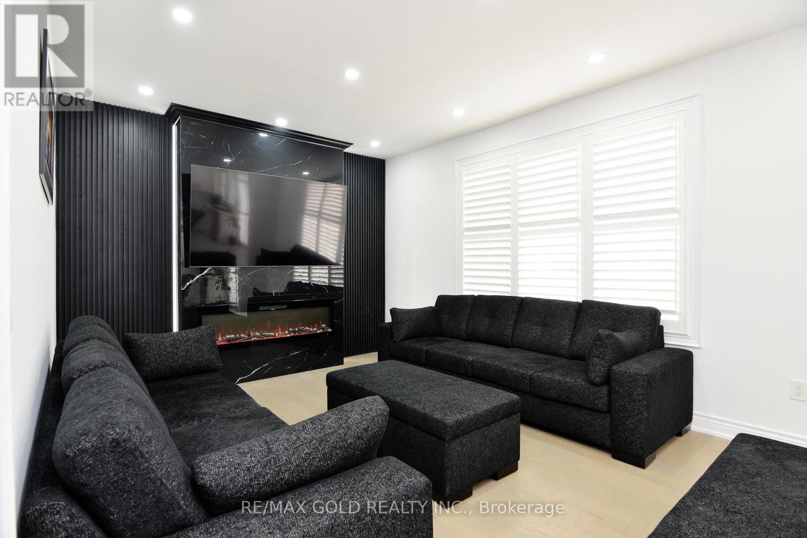 1 Blaketon Court, Brampton, Ontario  L6P 1G4 - Photo 13 - W12421856
