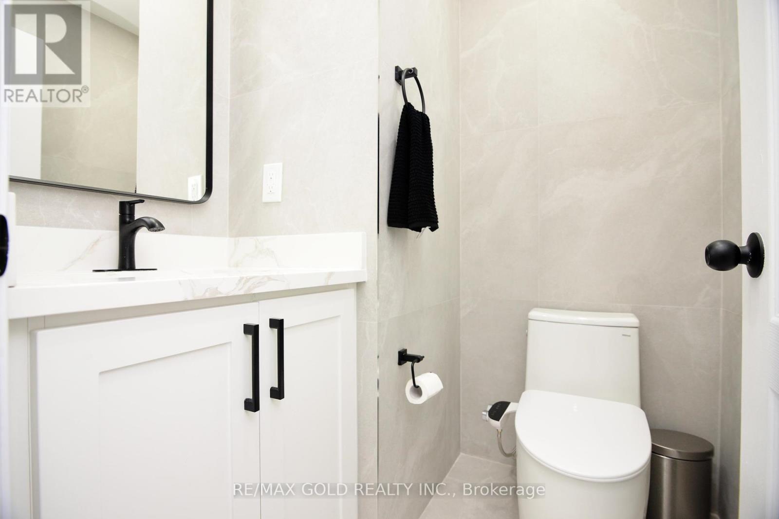 1 Blaketon Court, Brampton, Ontario  L6P 1G4 - Photo 23 - W12421856