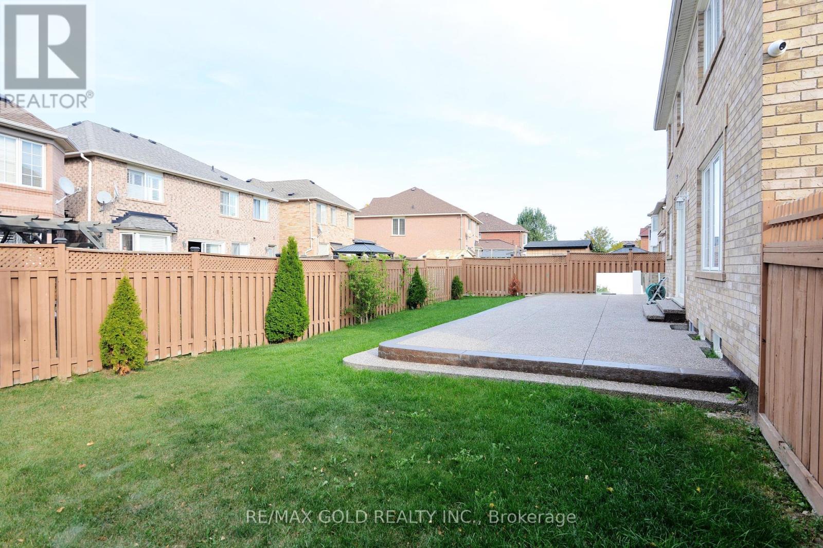 1 Blaketon Court, Brampton, Ontario  L6P 1G4 - Photo 44 - W12421856