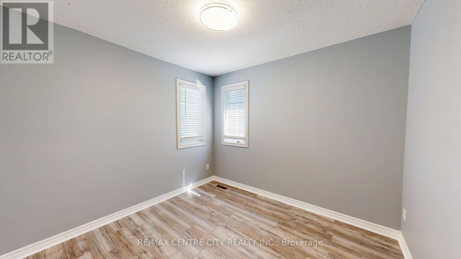 Upper - 3252 Meadowgate Boulevard, London South, Ontario  N6M 0B7 - Photo 23 - X12421937