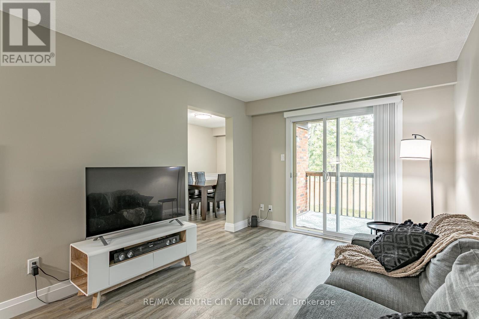 42 - 900 Pond View Road, London South, Ontario  N5Z 4L7 - Photo 14 - X12421943