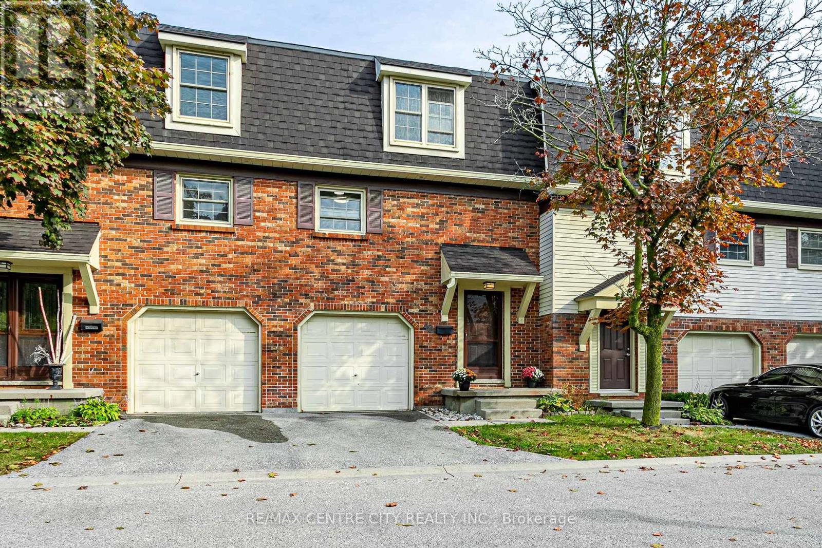 42 - 900 Pond View Road, London South, Ontario  N5Z 4L7 - Photo 3 - X12421943