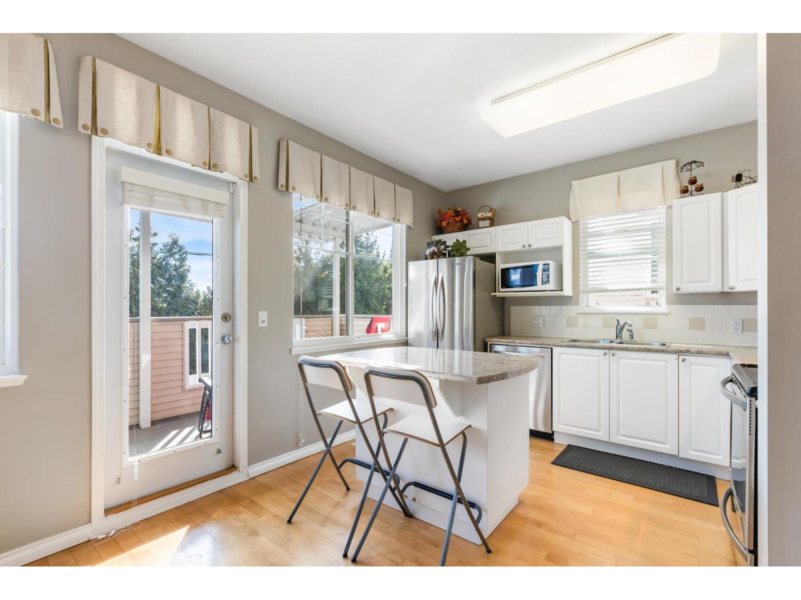 14876 56a Avenue, Surrey, British Columbia  V3S 8X1 - Photo 13 - R3051172