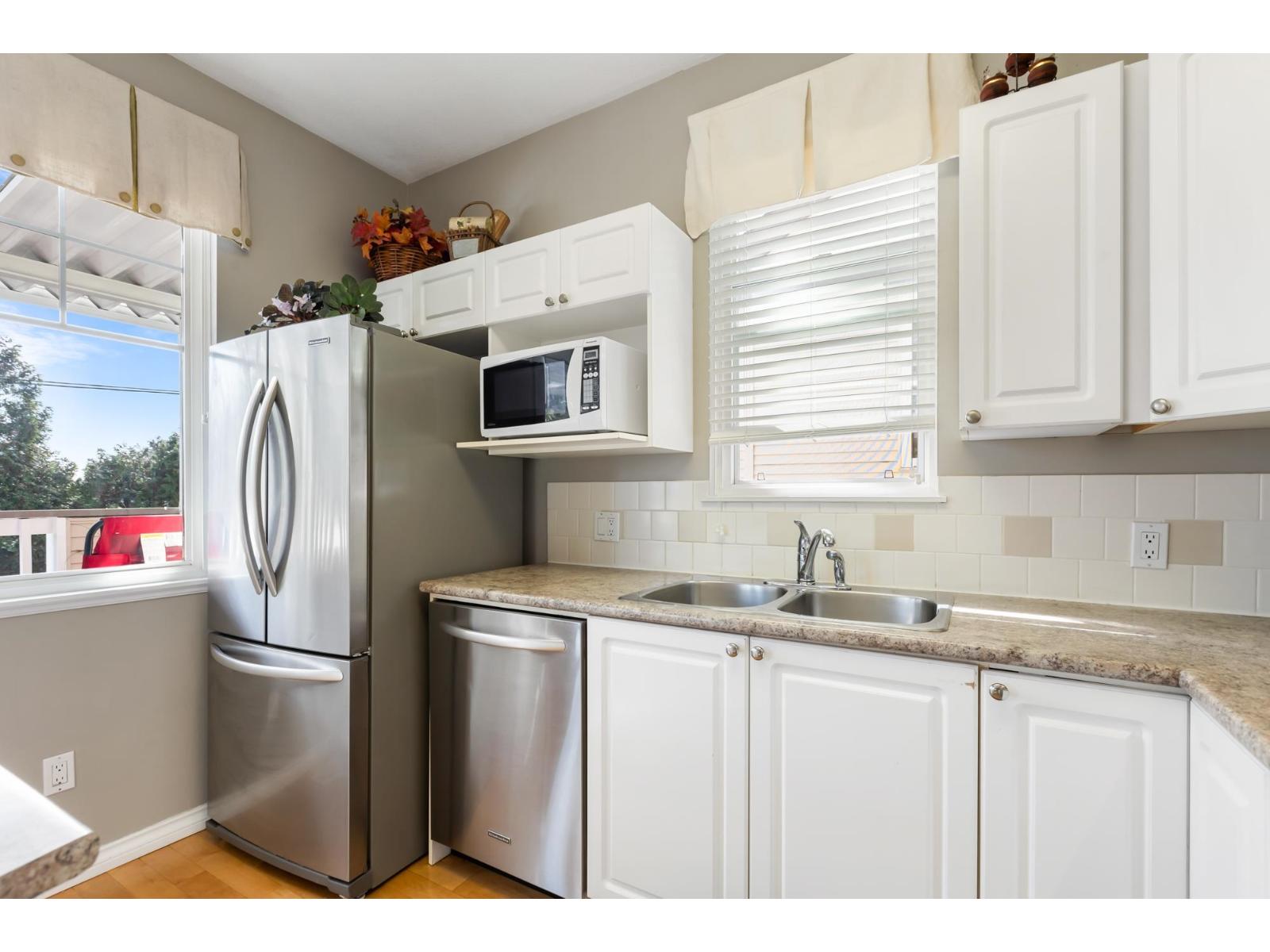 14876 56a Avenue, Surrey, British Columbia  V3S 8X1 - Photo 15 - R3051172