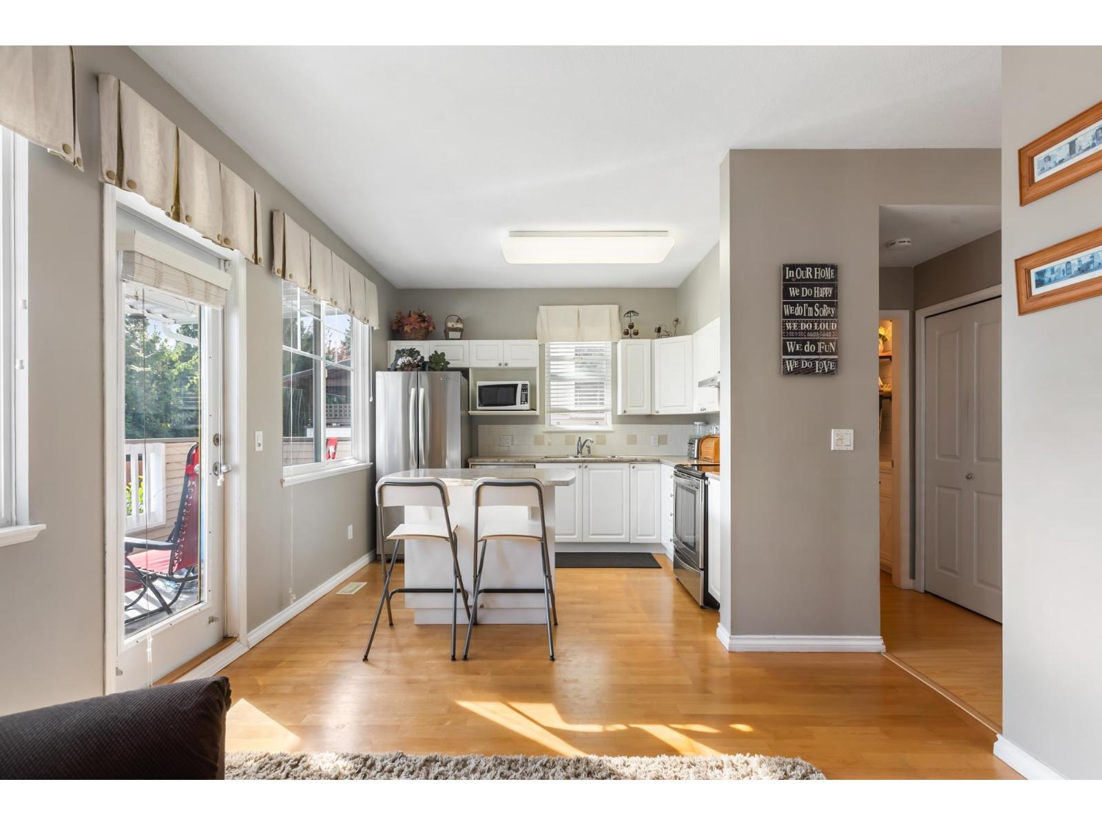 14876 56a Avenue, Surrey, British Columbia  V3S 8X1 - Photo 12 - R3051172