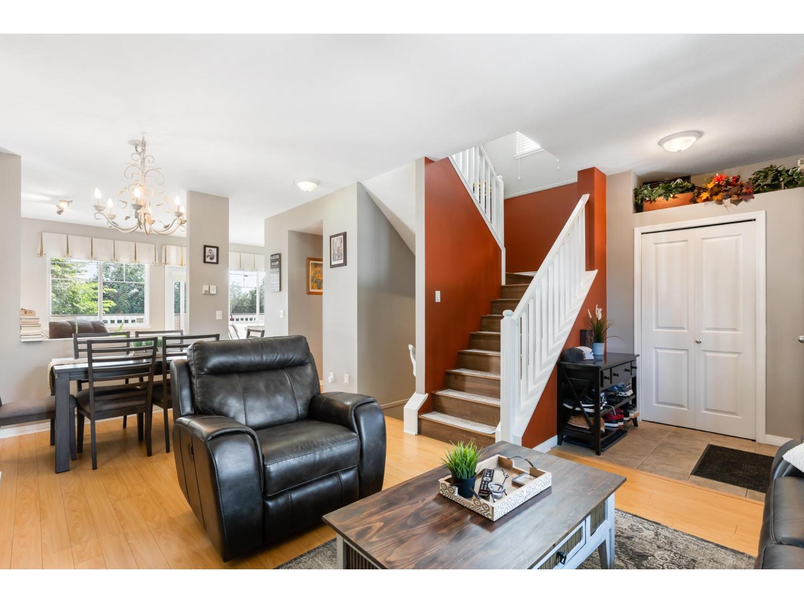 14876 56a Avenue, Surrey, British Columbia  V3S 8X1 - Photo 6 - R3051172