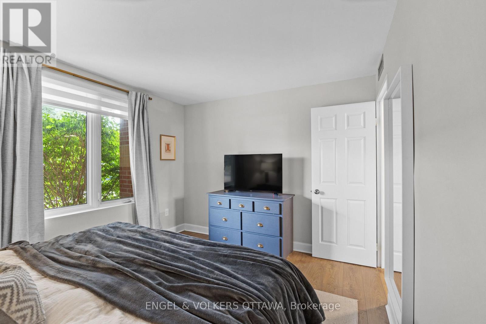 101 - 800 Mckellar Avenue, Ottawa, Ontario  K2A 2X5 - Photo 18 - X12421894