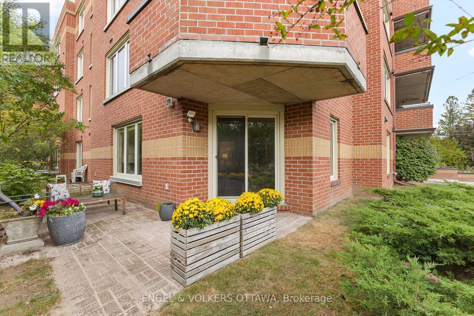 101 - 800 Mckellar Avenue, Ottawa, Ontario  K2A 2X5 - Photo 25 - X12421894