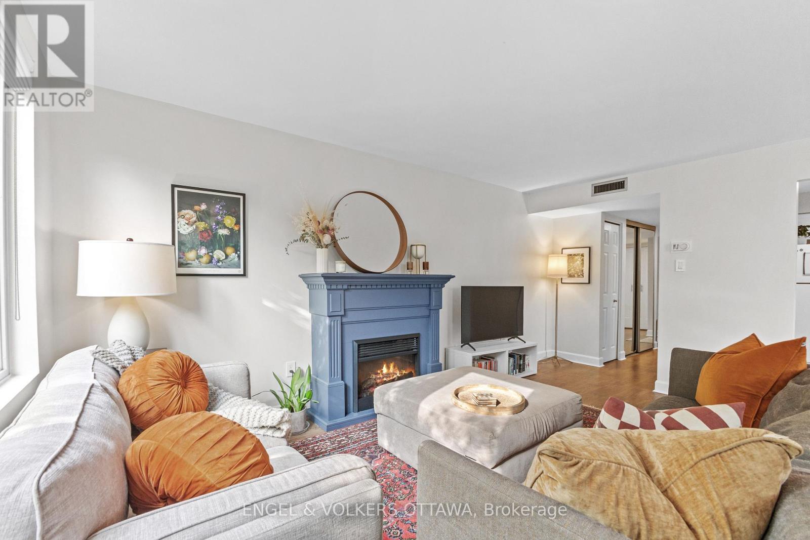 101 - 800 Mckellar Avenue, Ottawa, Ontario  K2A 2X5 - Photo 8 - X12421894