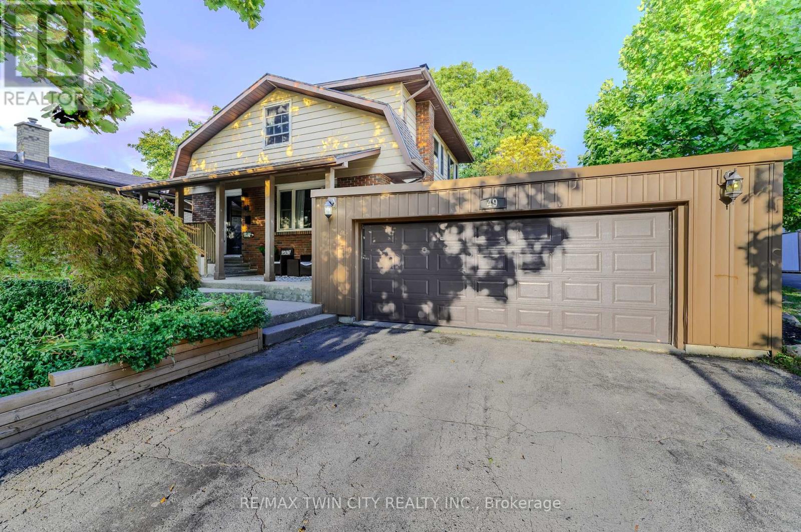 49 Thomson Road, Norfolk, Ontario  N3Y 4Z6 - Photo 1 - X12421860