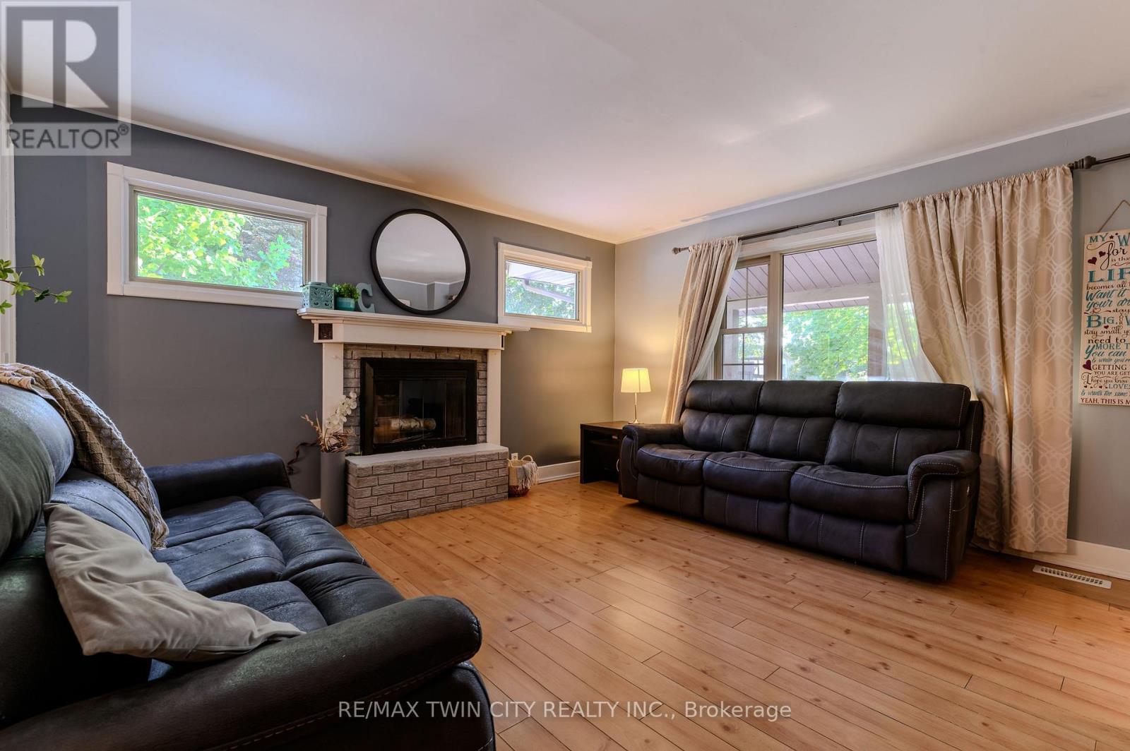 49 Thomson Road, Norfolk, Ontario  N3Y 4Z6 - Photo 11 - X12421860