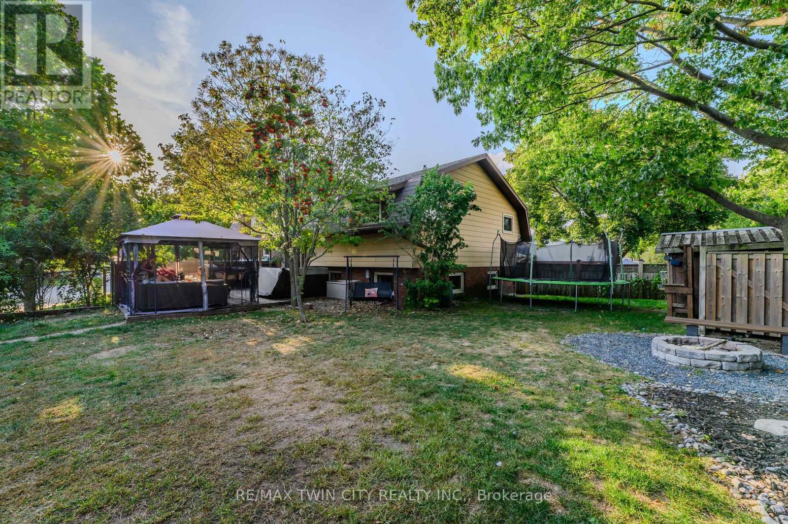 49 Thomson Road, Norfolk, Ontario  N3Y 4Z6 - Photo 33 - X12421860