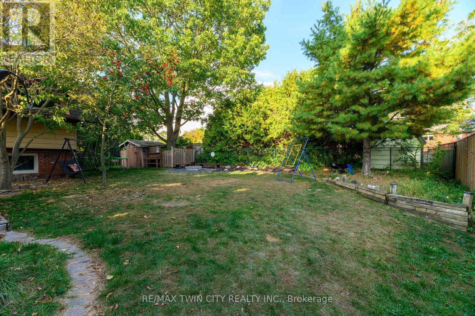 49 Thomson Road, Norfolk, Ontario  N3Y 4Z6 - Photo 34 - X12421860