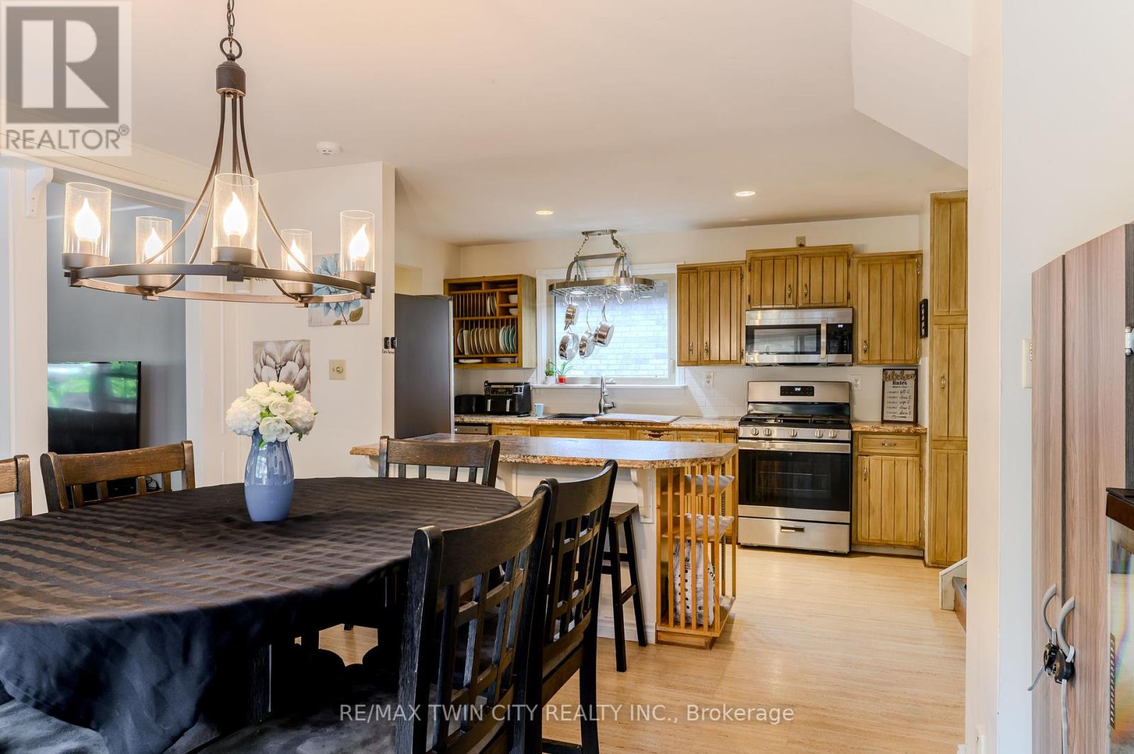 49 Thomson Road, Norfolk, Ontario  N3Y 4Z6 - Photo 7 - X12421860
