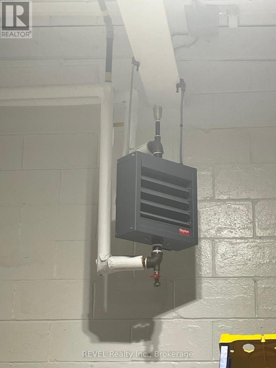 8455 Stanley Avenue, Niagara Falls, Ontario  L2G 0C9 - Photo 8 - X12421902