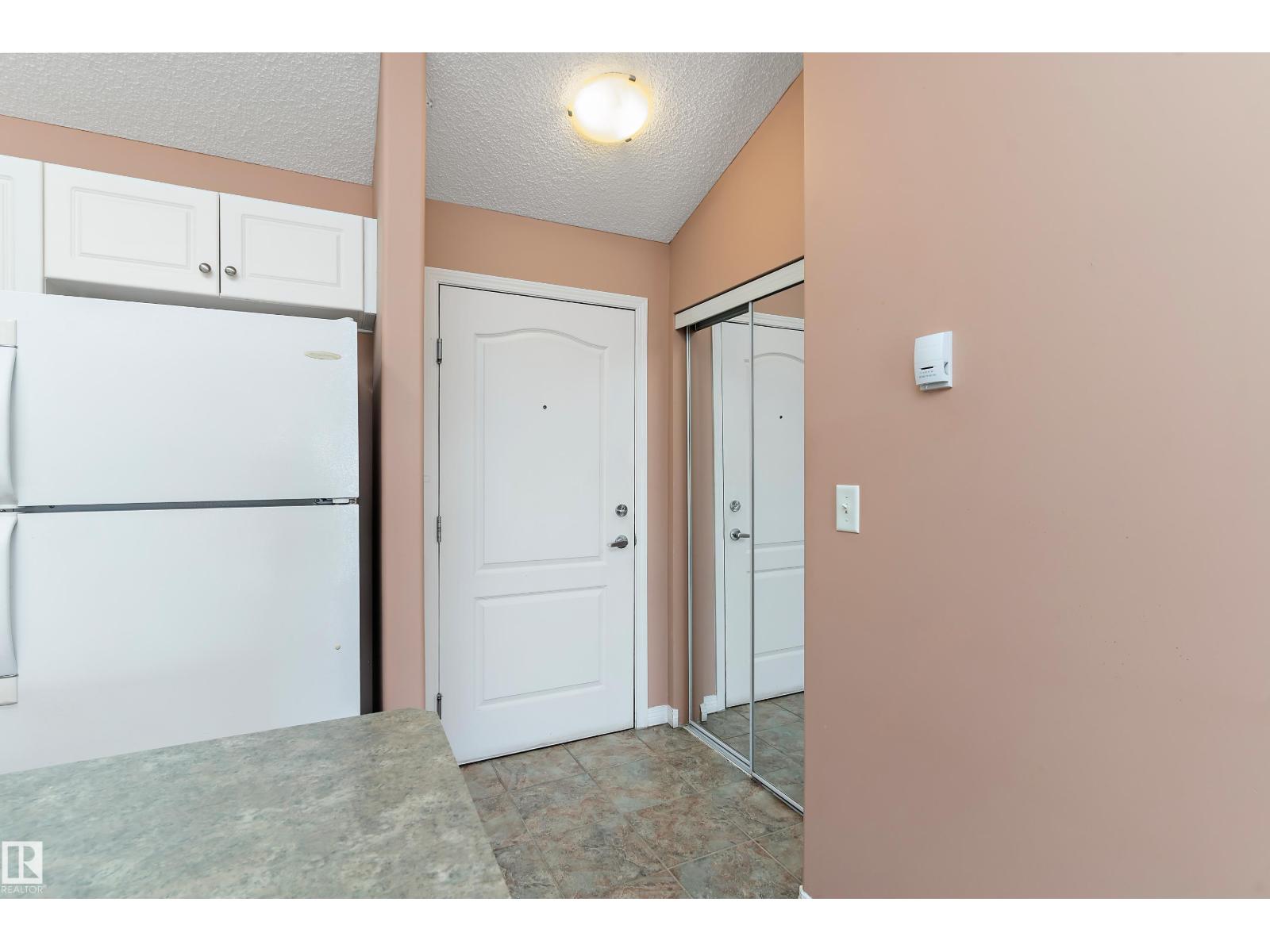 #334 9525 162 Av Nw, Edmonton, Alberta  T5X 3V2 - Photo 3 - E4459073