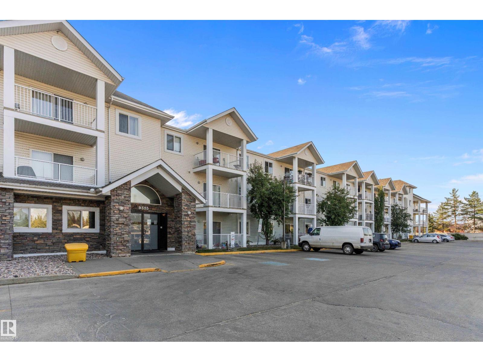 #334 9525 162 Av Nw, Edmonton, Alberta  T5X 3V2 - Photo 2 - E4459073