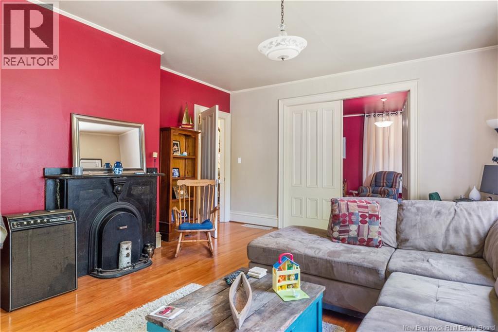 13 Main Street, Sackville, New Brunswick  E4L 4A4 - Photo 4 - NB127254