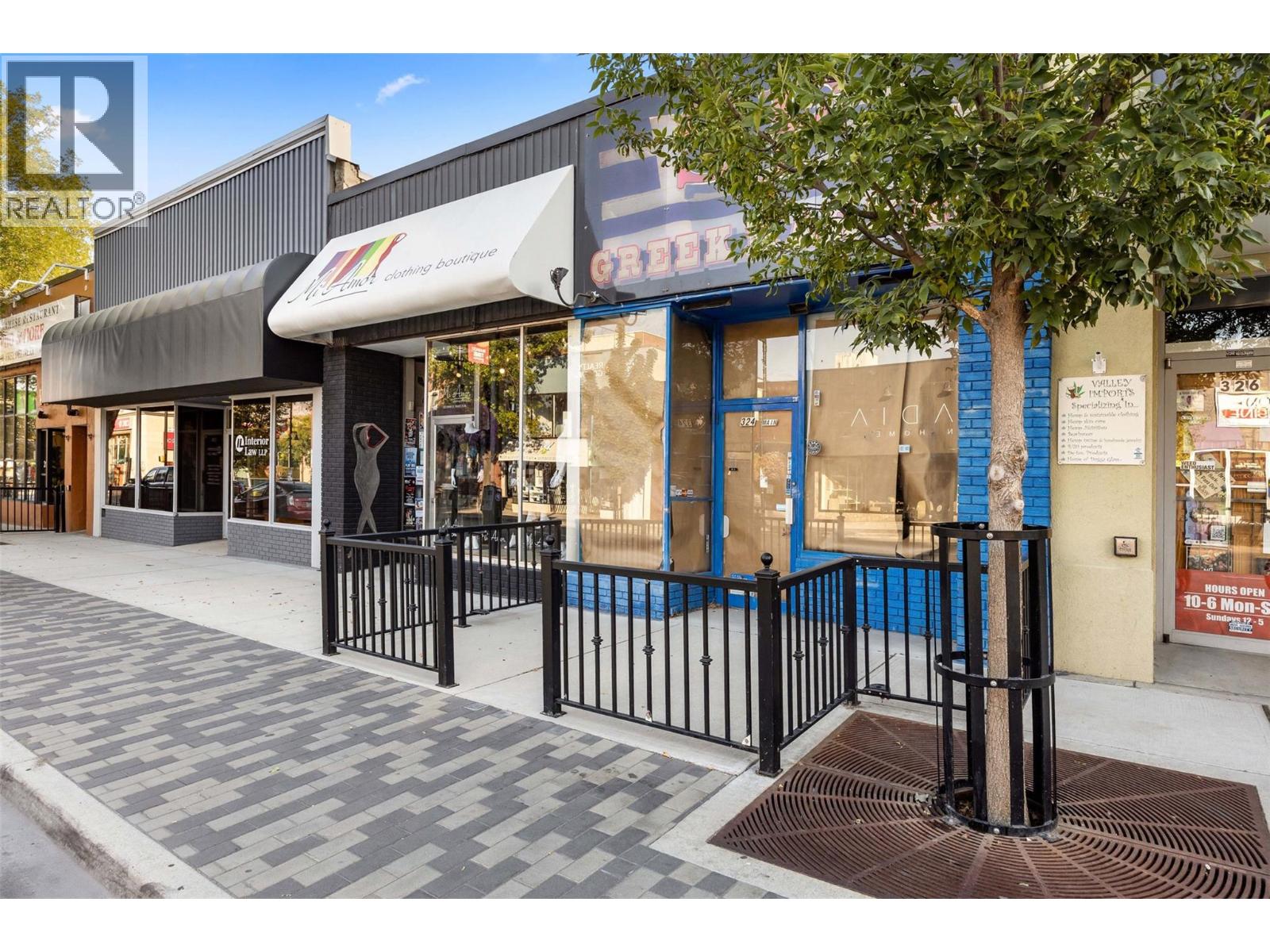 322 Main Street, Penticton, British Columbia  V2A 5C3 - Photo 3 - 10363712