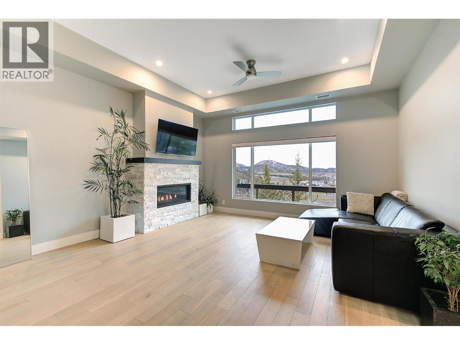 2161 Upper Sundance Drive Unit# 20, West Kelowna, British Columbia  V4T 3M9 - Photo 3 - 10363877