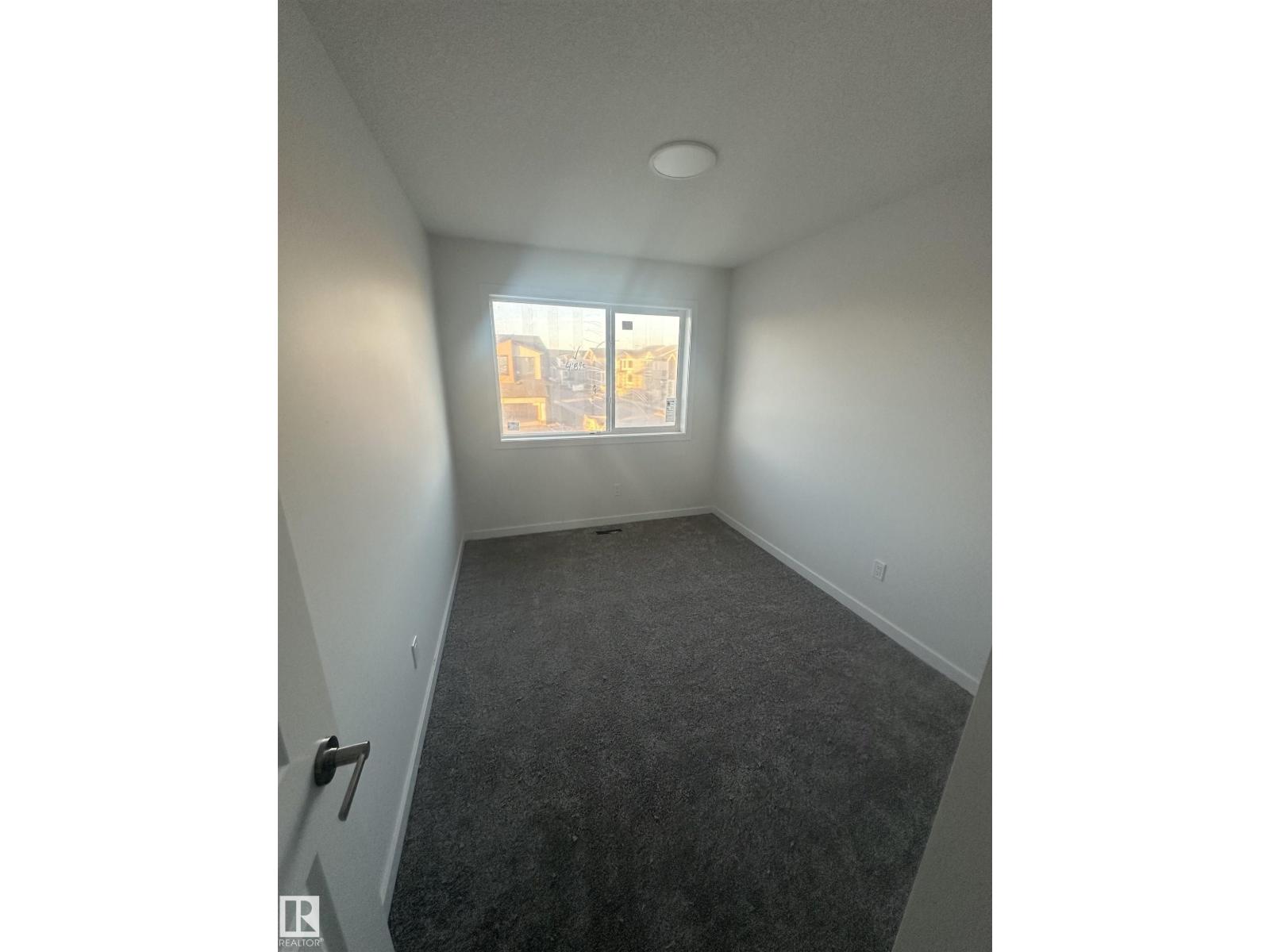 8925 Elves Lo Nw, Edmonton, Alberta  T6M 3G3 - Photo 15 - E4459076