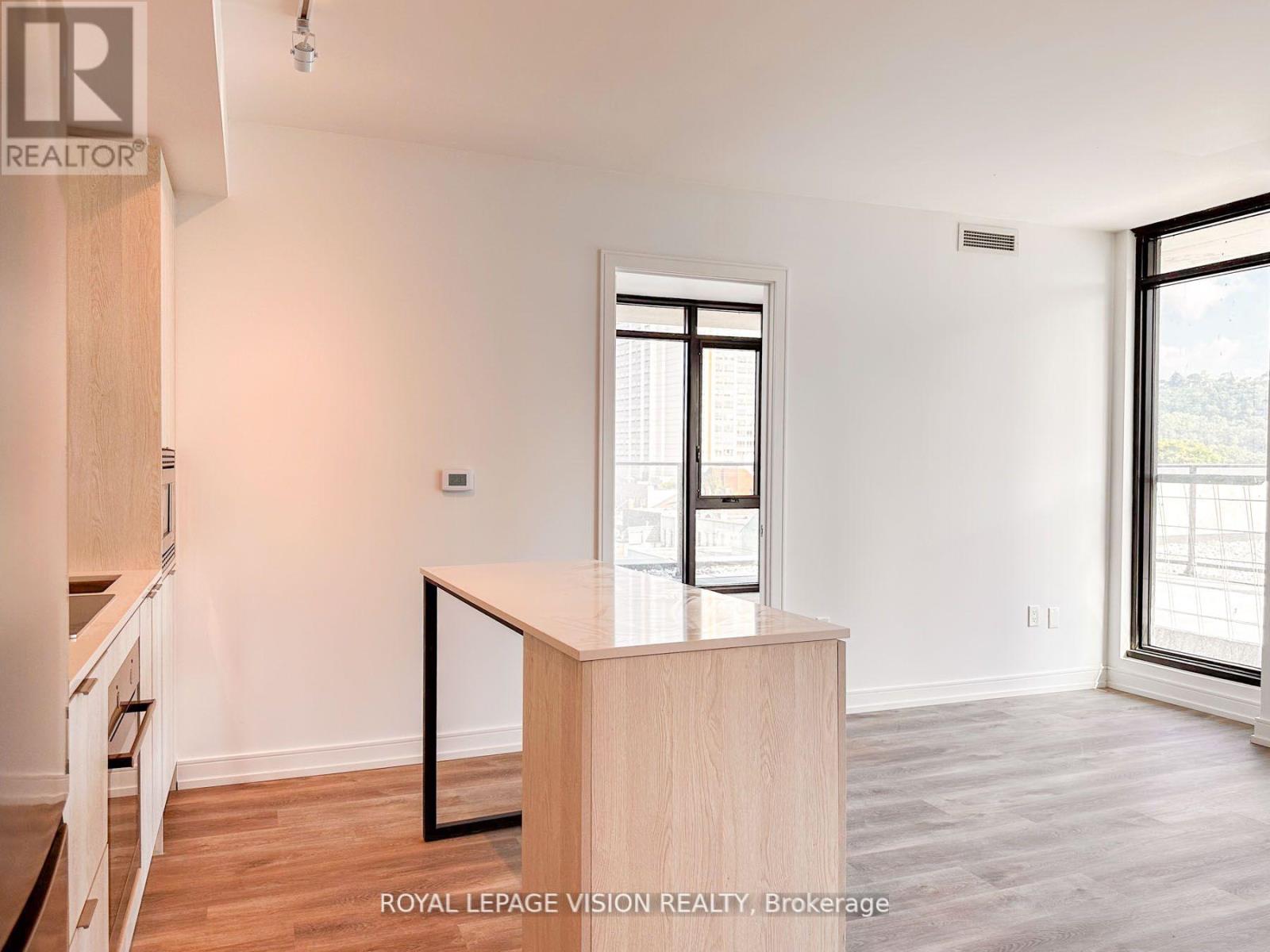 627 - 1 Jarvis Street, Hamilton, Ontario  L8R 3J2 - Photo 18 - X12378982