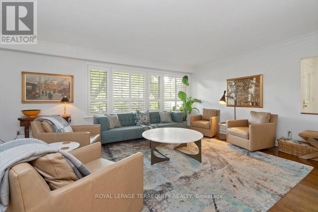 Property at 416 THE KINGSWAY image 5