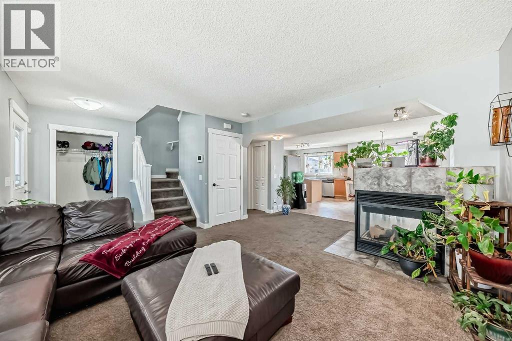 47 Bridlecrest Boulevard Sw, Calgary, Alberta  T2Y 4X9 - Photo 5 - A2236788
