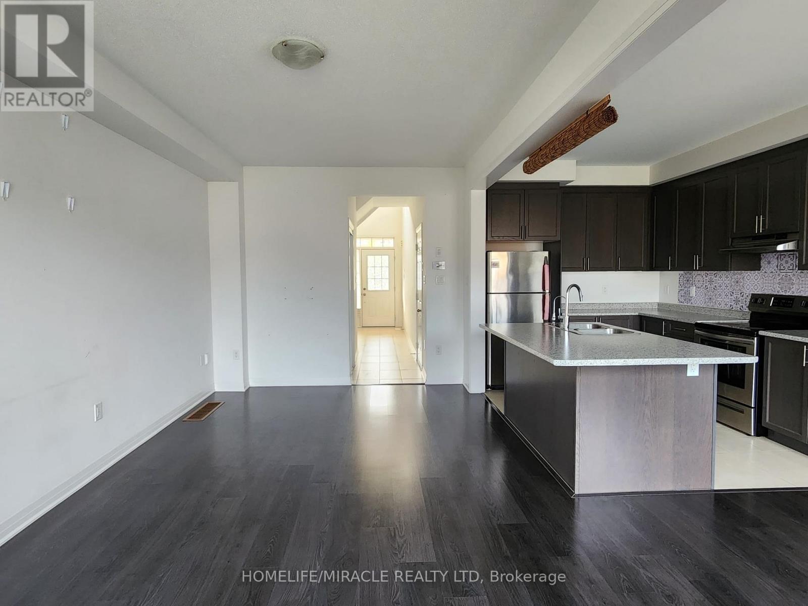 55 Donnan Drive, New Tecumseth, Ontario  L0G 1W0 - Photo 6 - N12387010